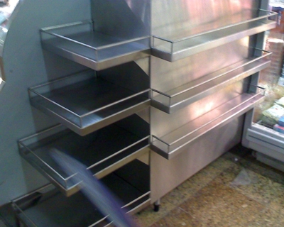 Prateleira em aço inox para cozinha industrial - Brás Inox